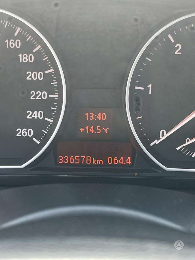 BMW 120, 2.0 l., hatchback