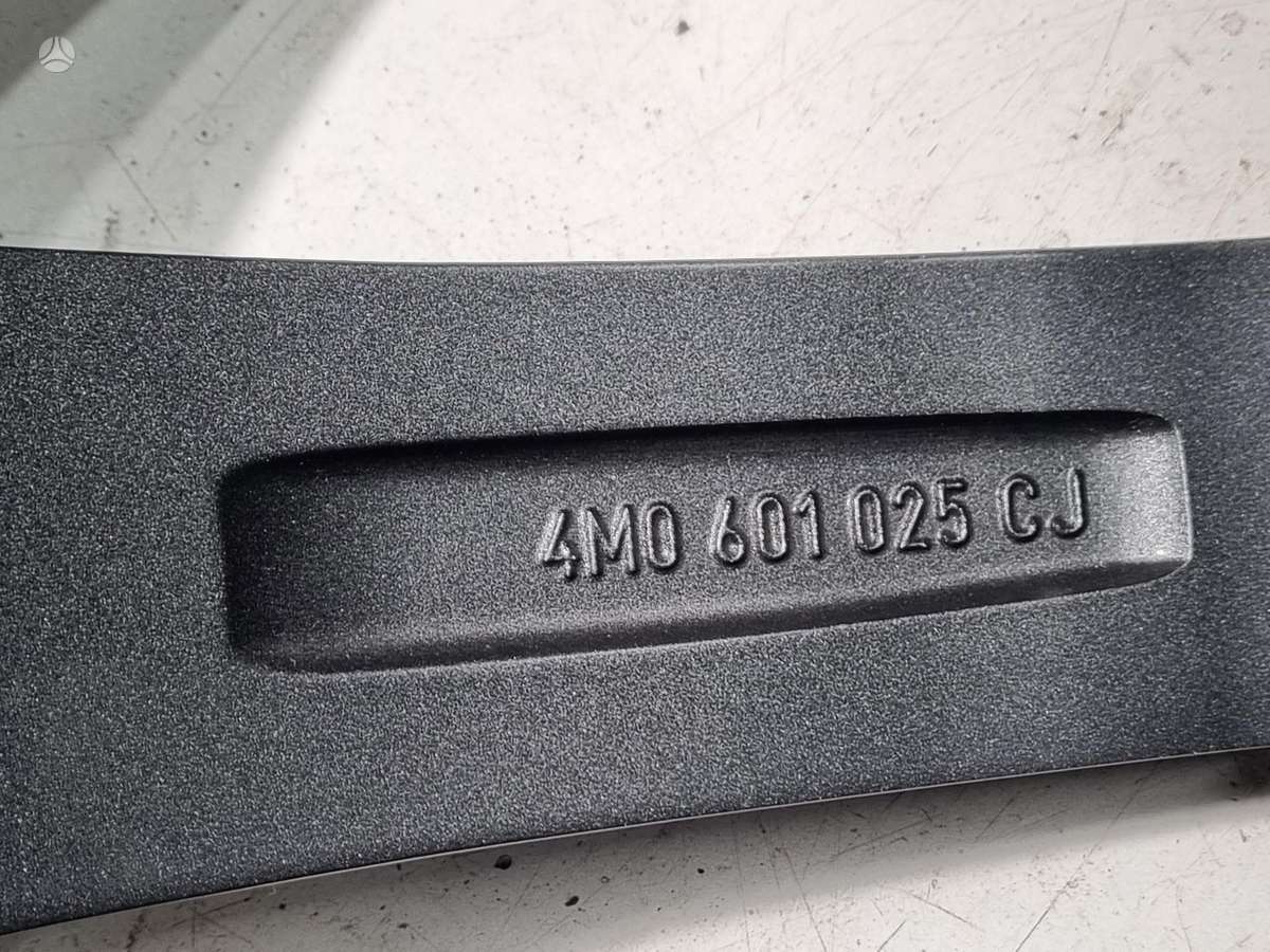Audi Q7 originalūs, light alloy, R20