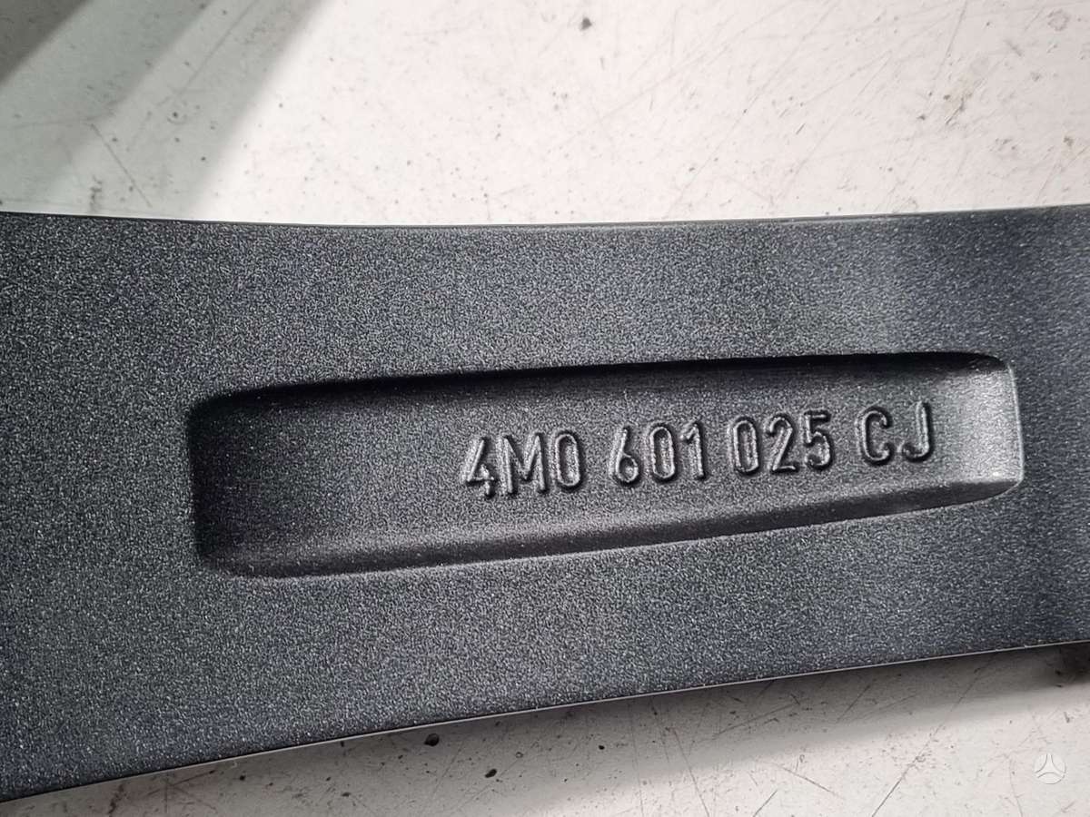 Audi Q7 originalūs, light alloy, R20