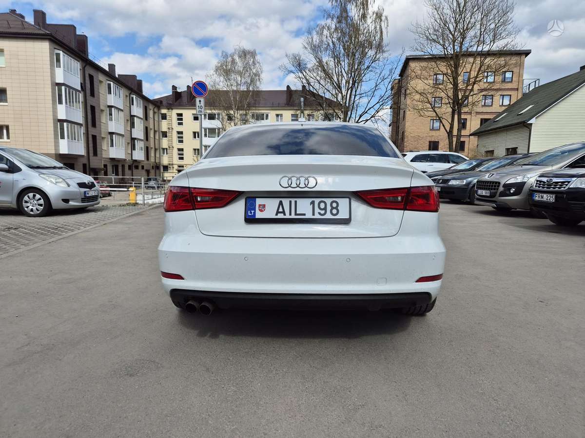 Audi A3, 1.8 l., Седан
