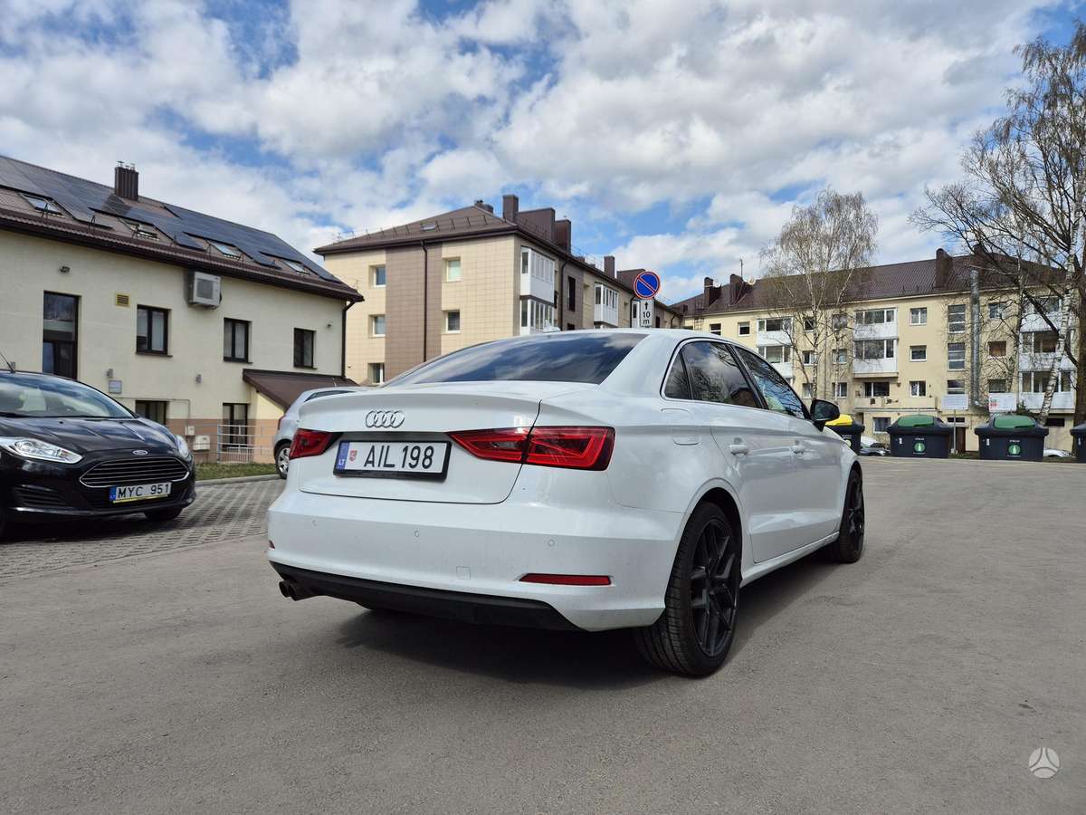 Audi A3, 1.8 l., Седан