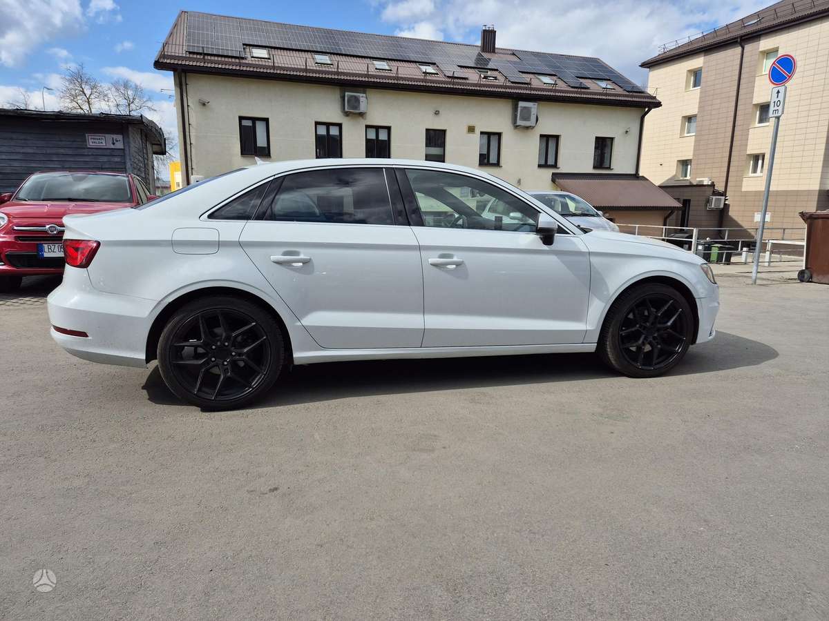 Audi A3, 1.8 l., Седан