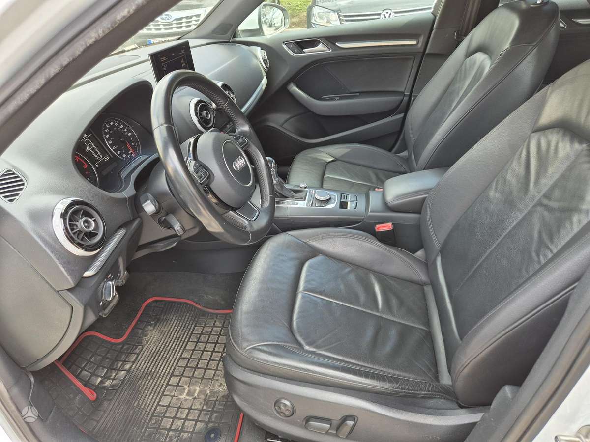 Audi A3, 1.8 l., Седан