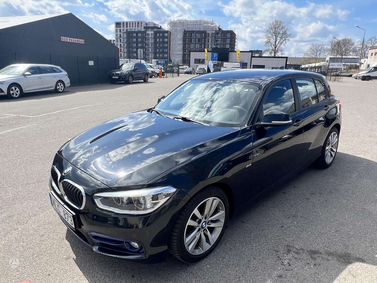 BMW 118, 1.5 l., hatchback