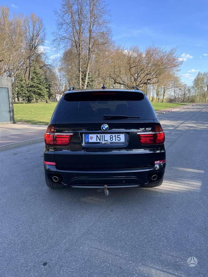 BMW X5, 3.0 l., Минивэн