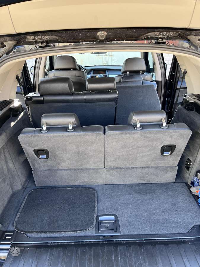 BMW X5, 3.0 l., Минивэн