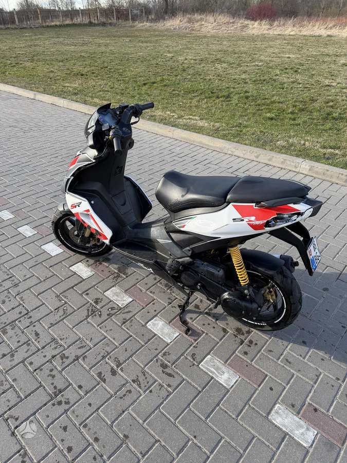 Aprilia SR, мотороллеры / мопеды