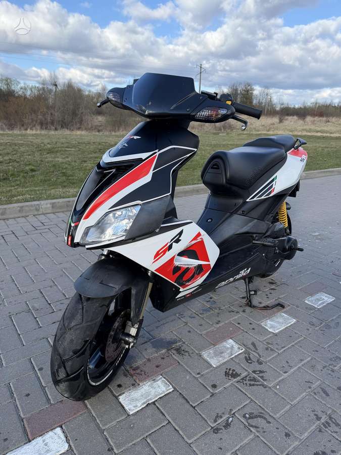 Aprilia SR, мотороллеры / мопеды