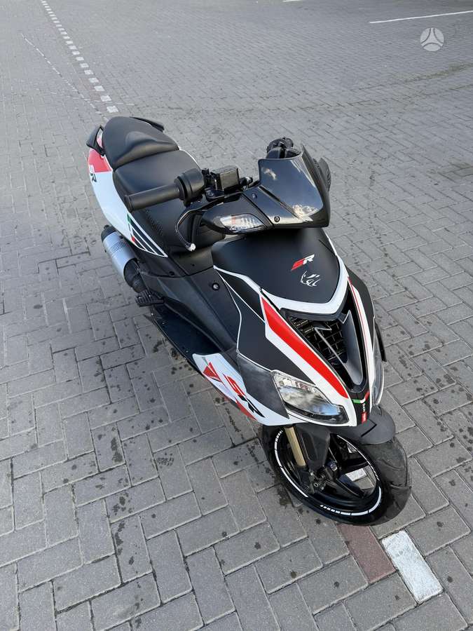Aprilia SR, scooters / mopeds