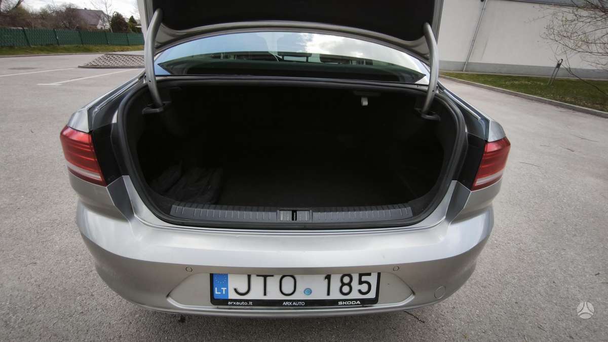 Volkswagen Passat, 1.4 l., sedanas