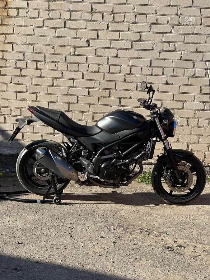 Suzuki SV 650cc, street / classic
