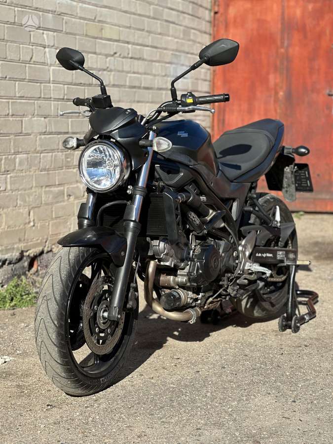 Suzuki SV 650cc, street / classic