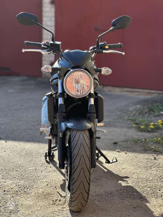 Suzuki SV 650cc, street / classic