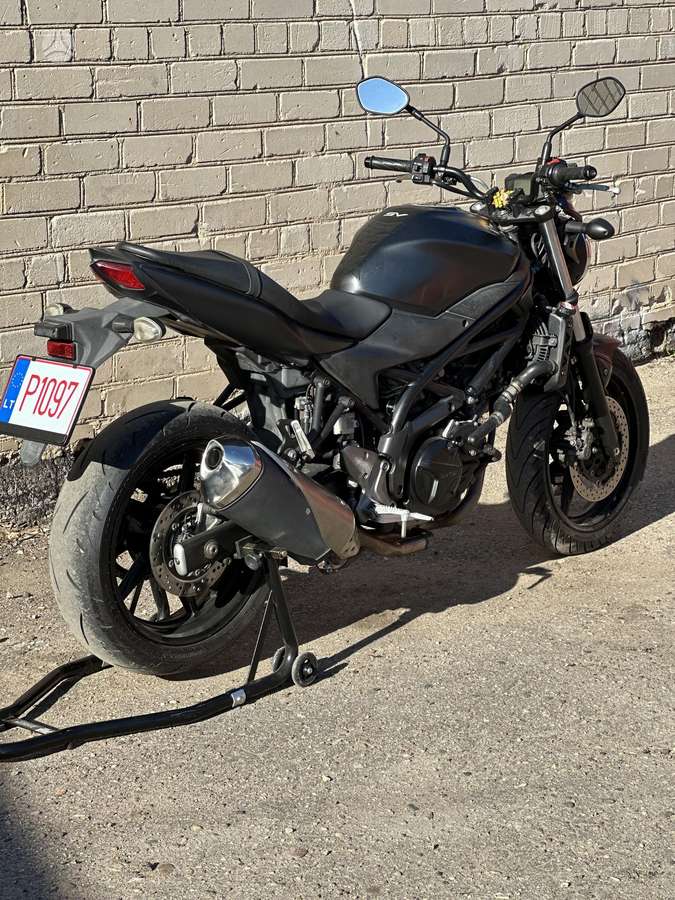 Suzuki SV 650cc, street / classic