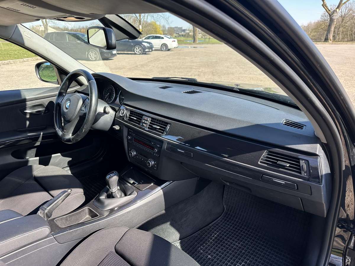 BMW 318, 2.0 l., Универсал