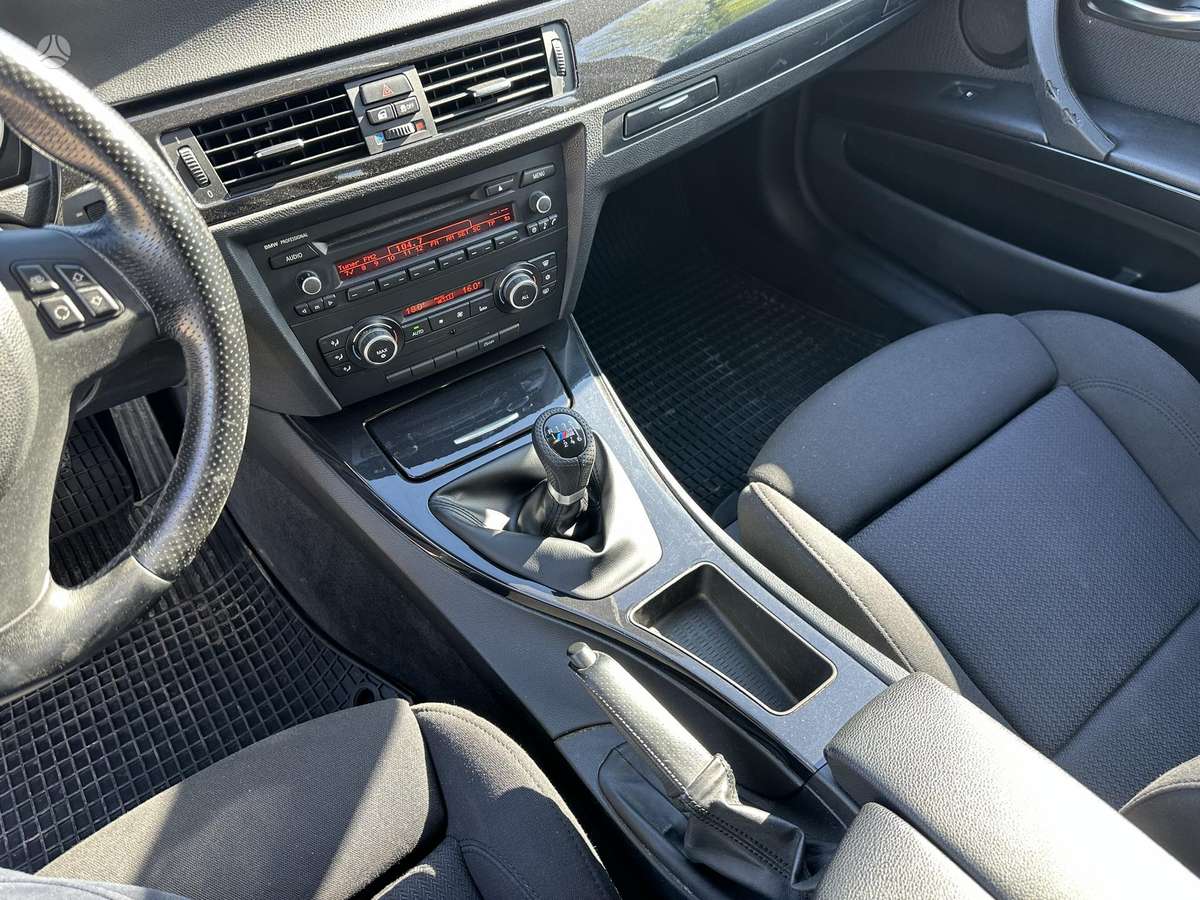 BMW 318, 2.0 l., Универсал