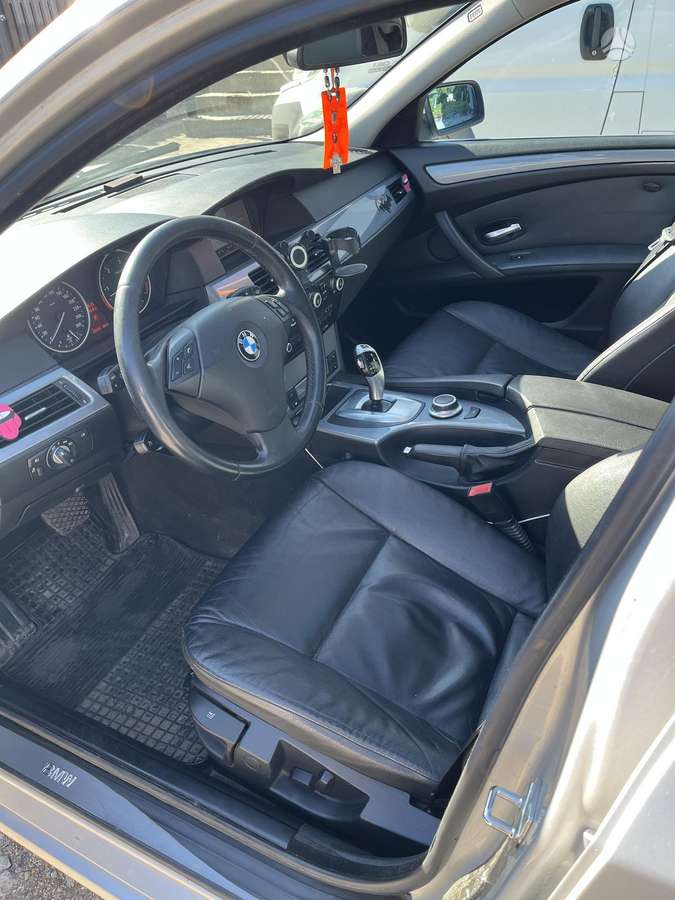 BMW 525, 3.0 l., Универсал