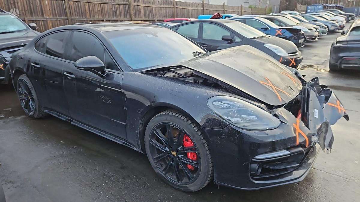 Porsche Panamera