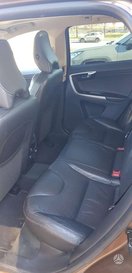 Volvo XC60, 2.4 l., Внедорожник / Кроссовер
