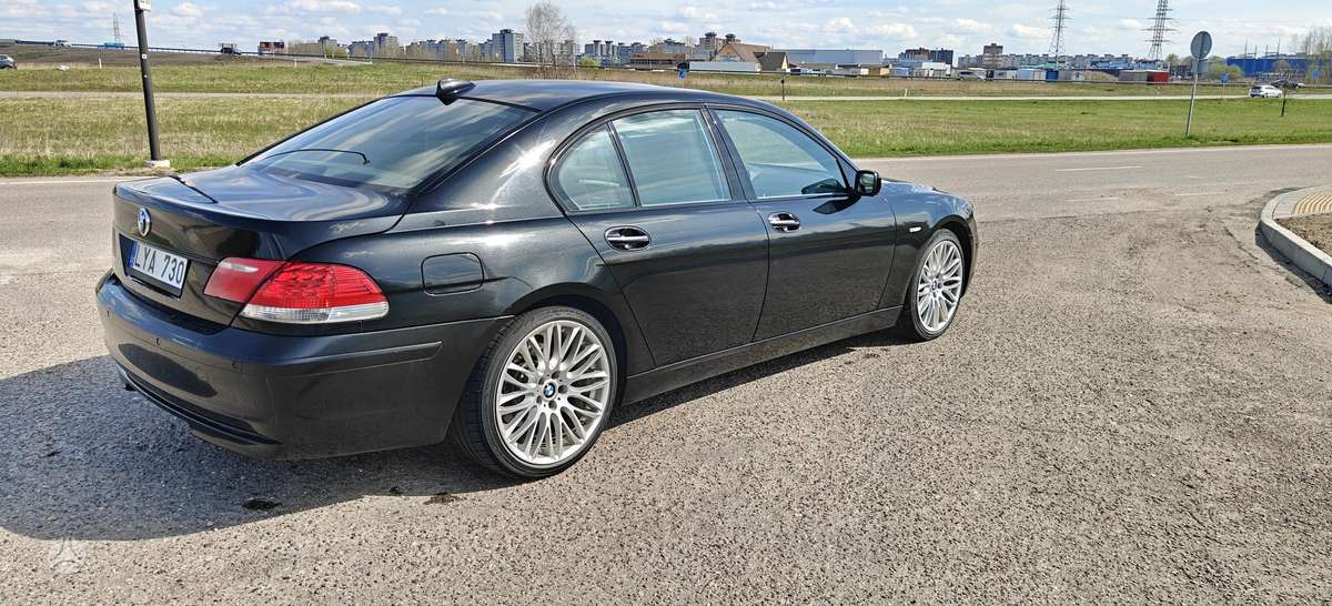 BMW 730, 3.0 l., Седан