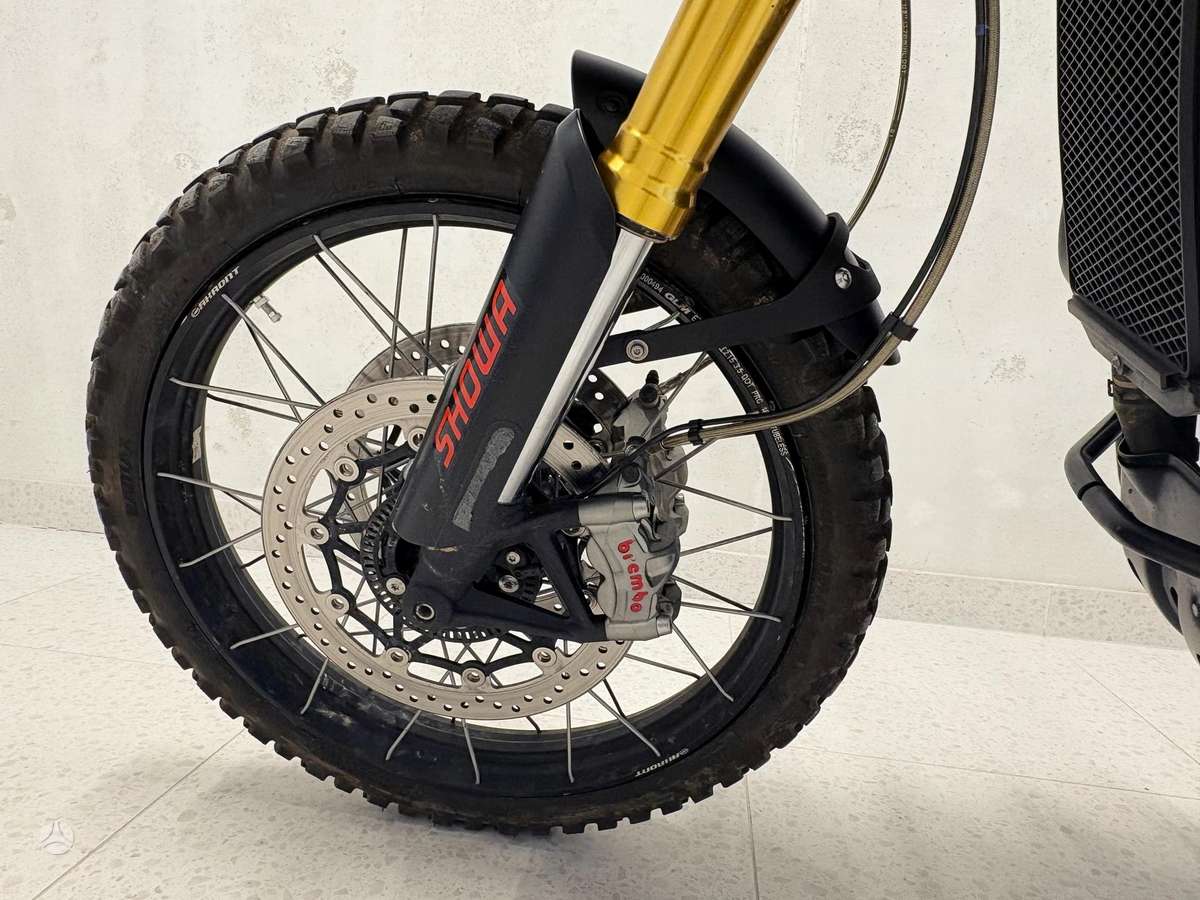 Triumph Scrambler 1200cc, enduro / adventure