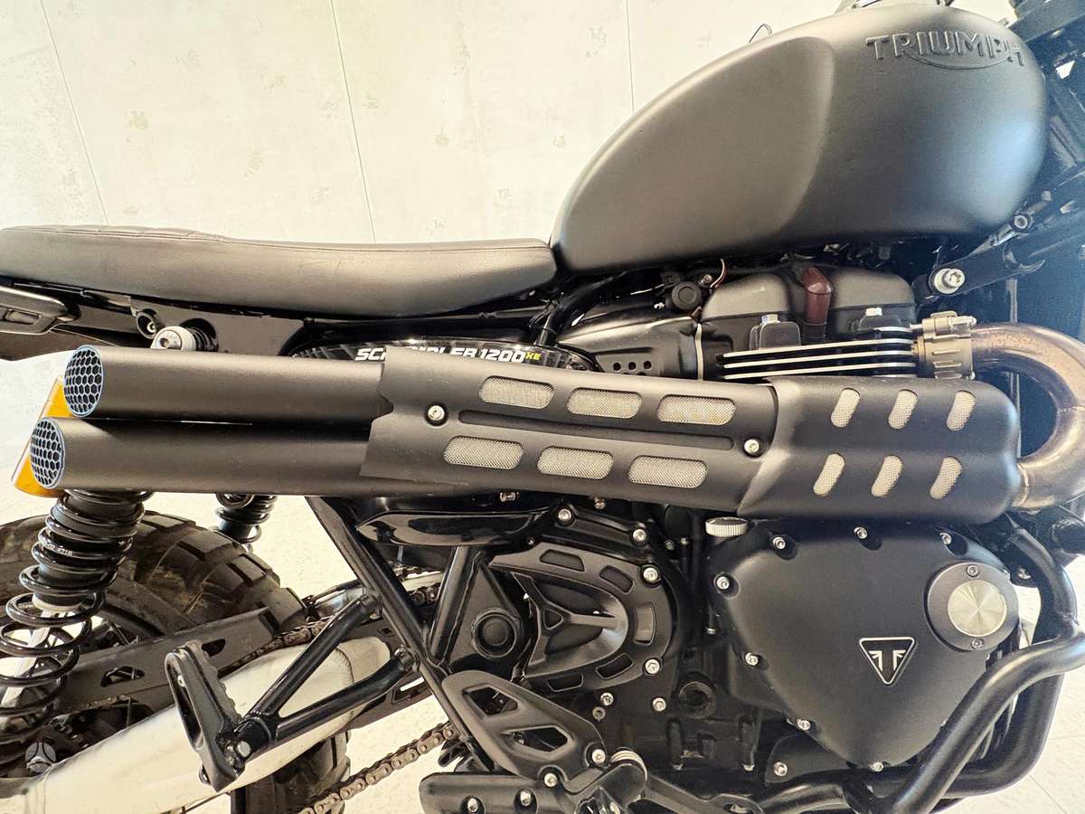 Triumph Scrambler 1200cc, enduro / adventure
