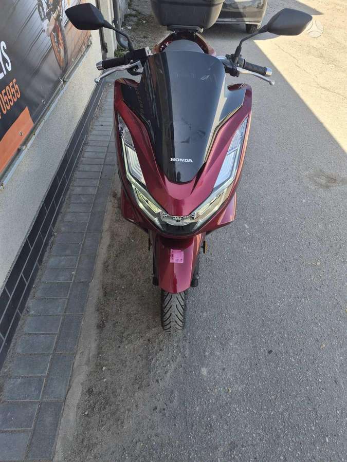 Honda PCX 125cc, scooters / mopeds