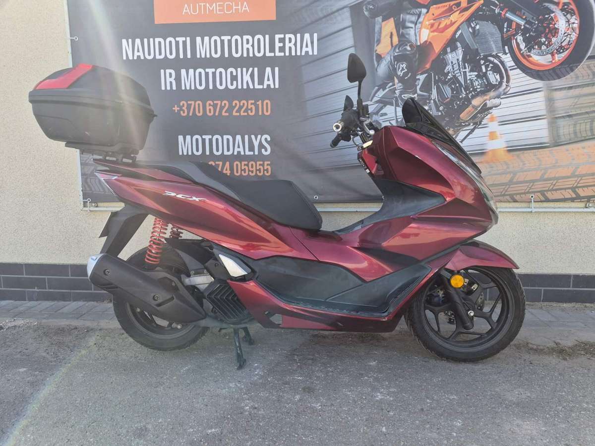 Honda PCX 125cc, scooters / mopeds