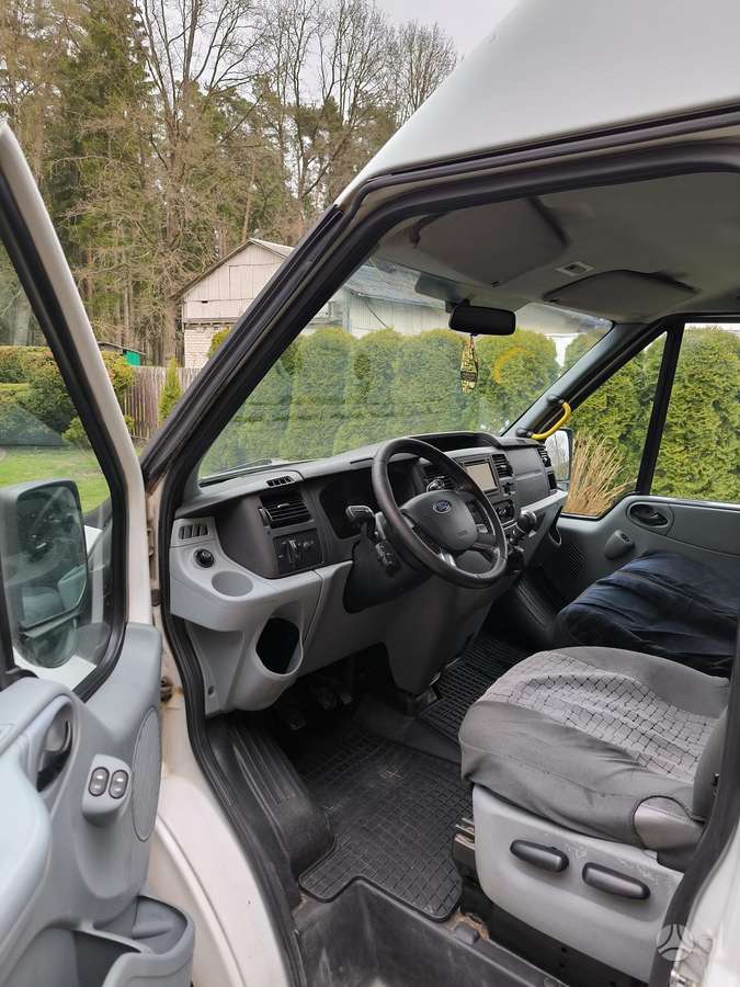 Ford Tranzit, cargo van