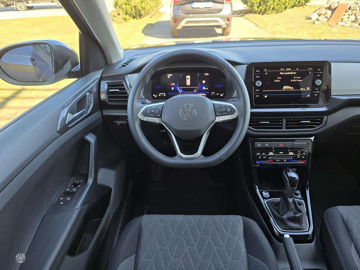 Volkswagen T-Cross, Внедорожник / Кроссовер