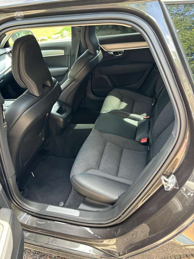 Volvo V90, 2.0 l., Универсал