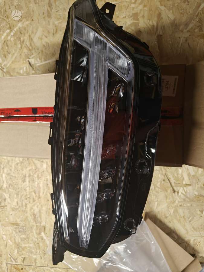Volvo XC90 lights