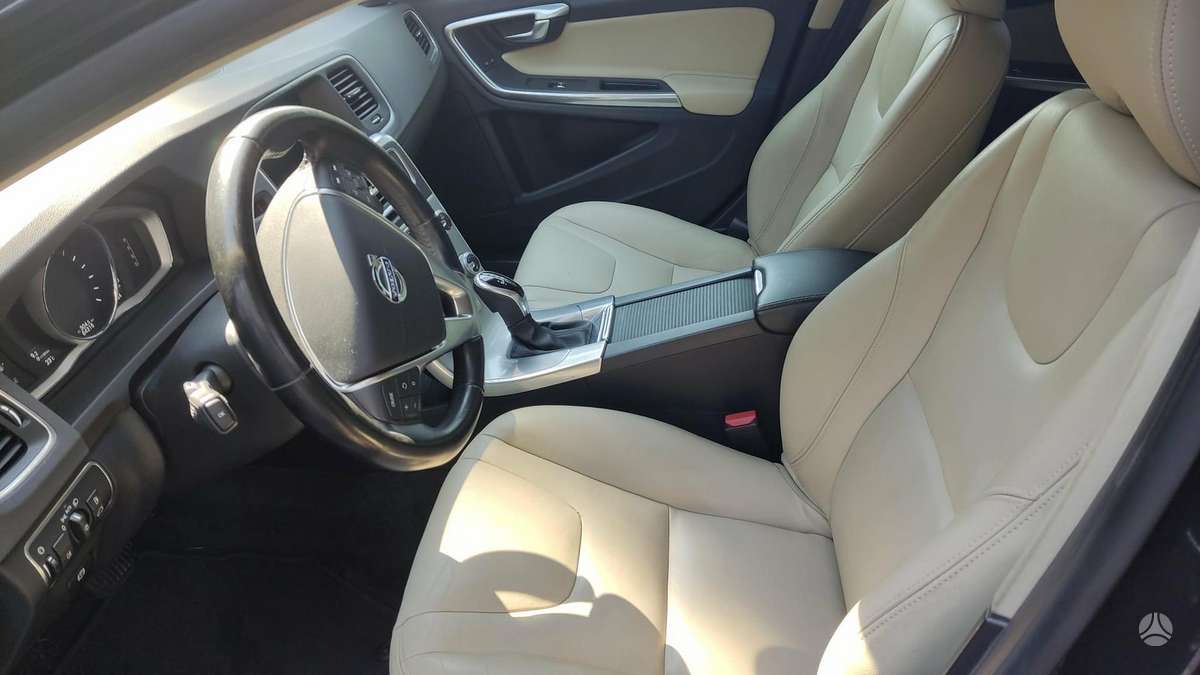 Volvo S60, 2.0 l., Седан