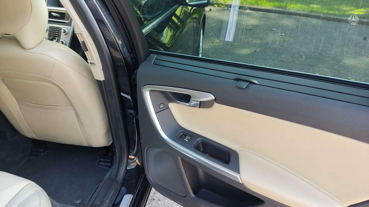 Volvo S60, 2.0 l., Седан