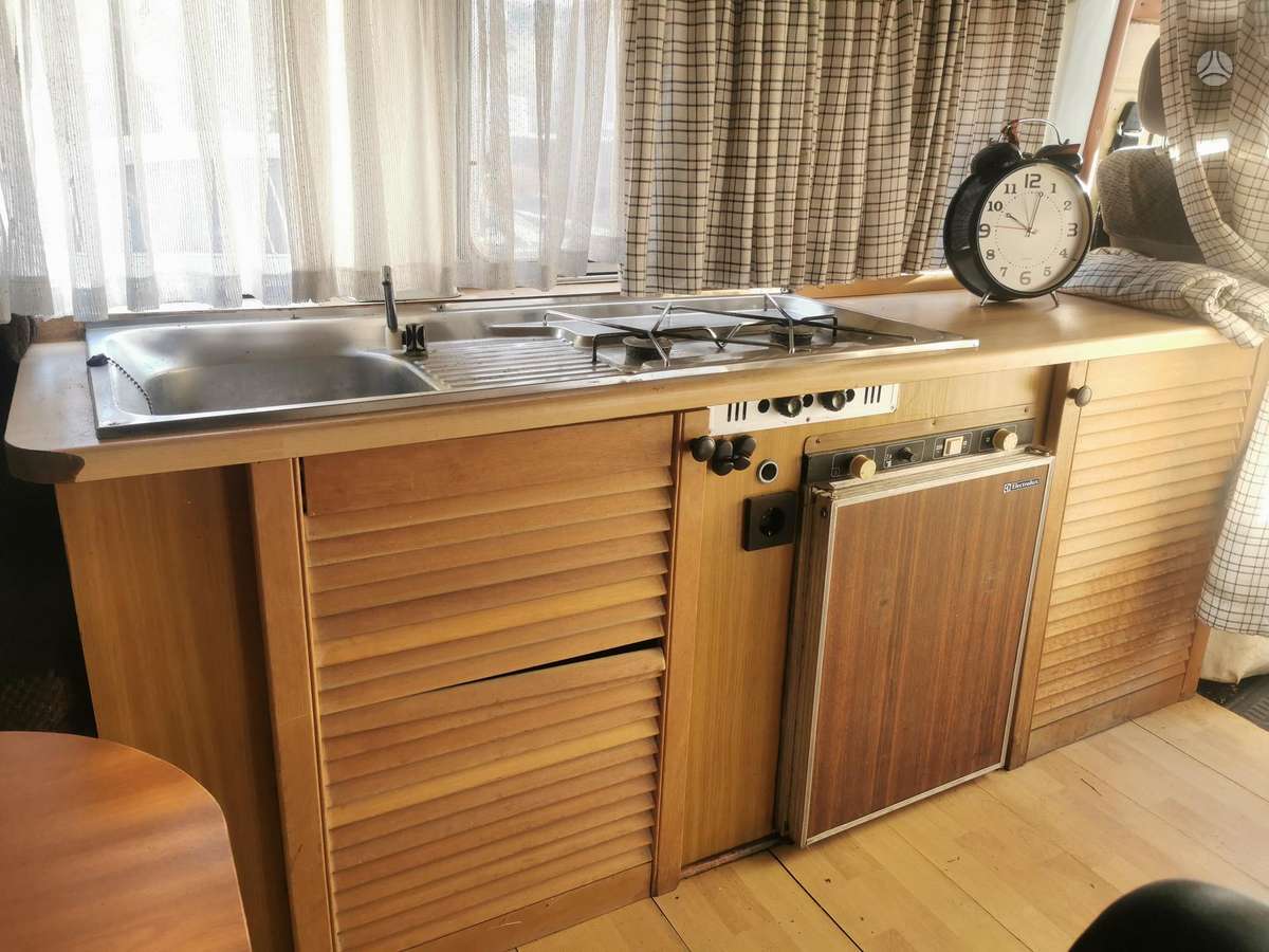 Volkswagen LT-28, campers