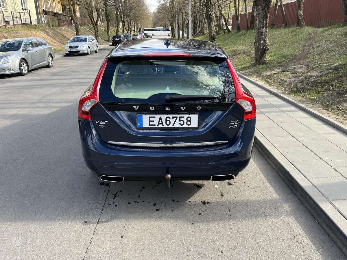 Volvo V60, 2.4 l., Универсал