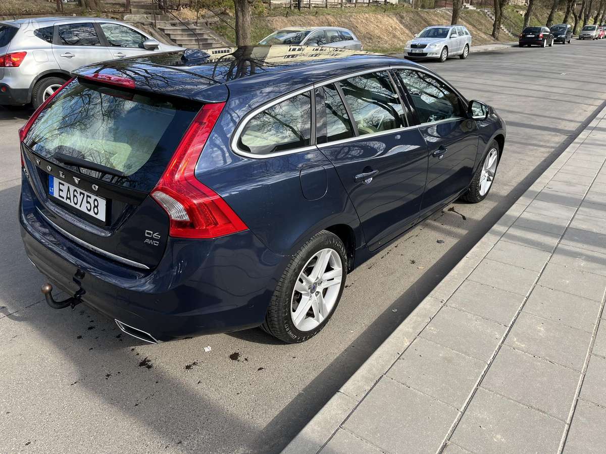 Volvo V60, 2.4 l., Универсал