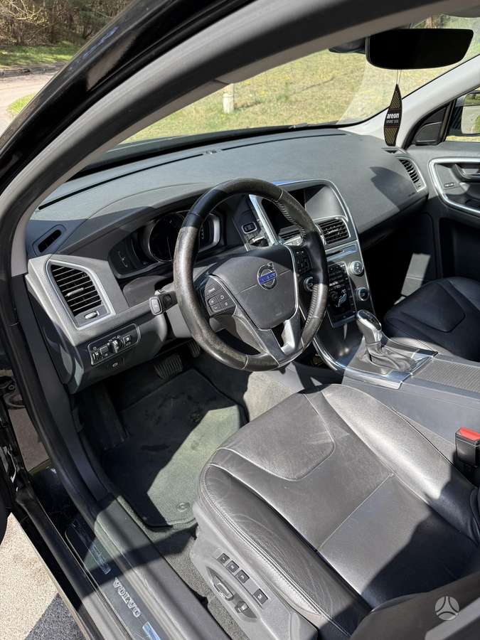 Volvo XC60 - 8