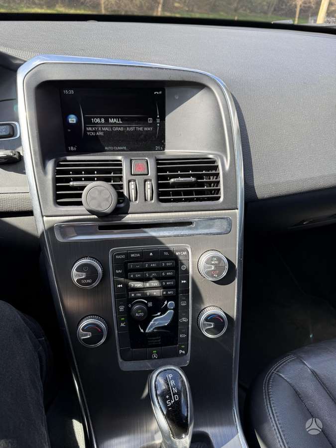 Volvo XC60 - 11