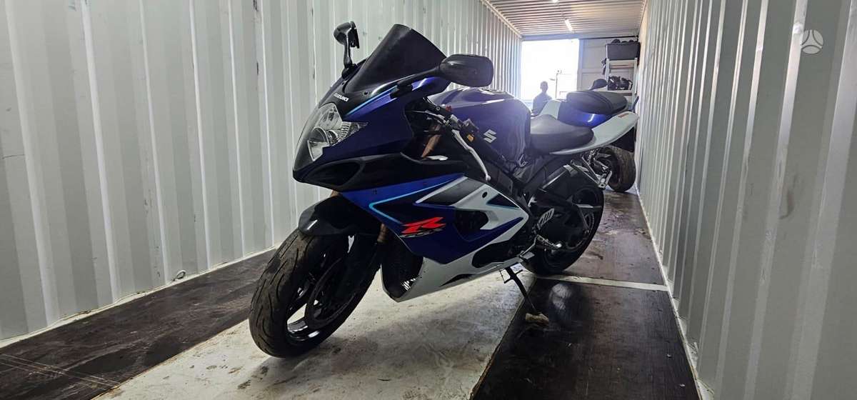 Suzuki GSX-R 1000cc, superbikes