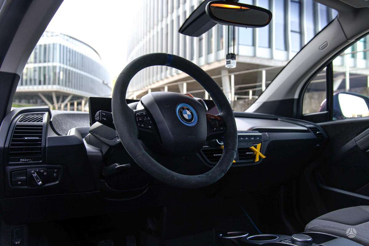 BMW i3s, 42 kWh, hatchback