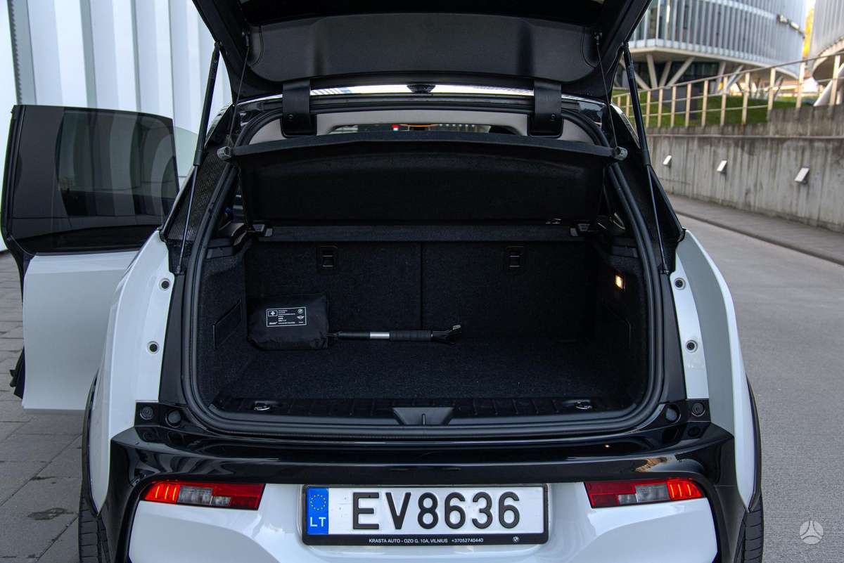 BMW i3s, 42 kWh, hatchback