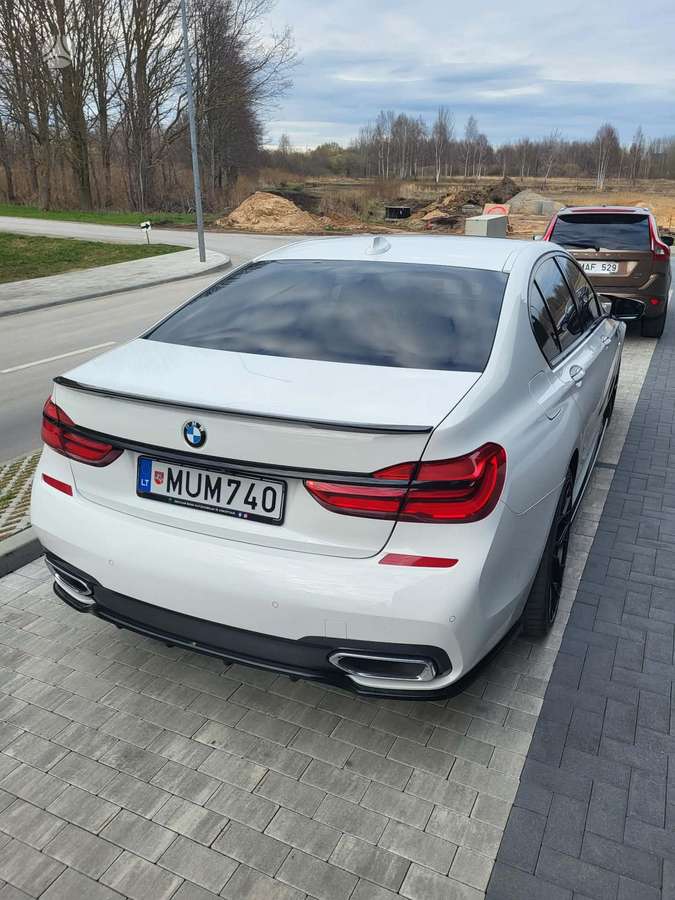BMW 740, 3.0 l., Седан