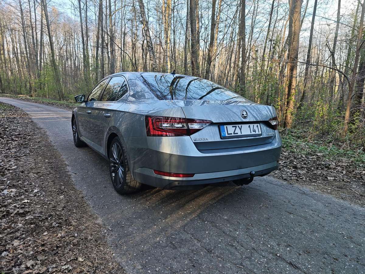 Škoda Superb - 5