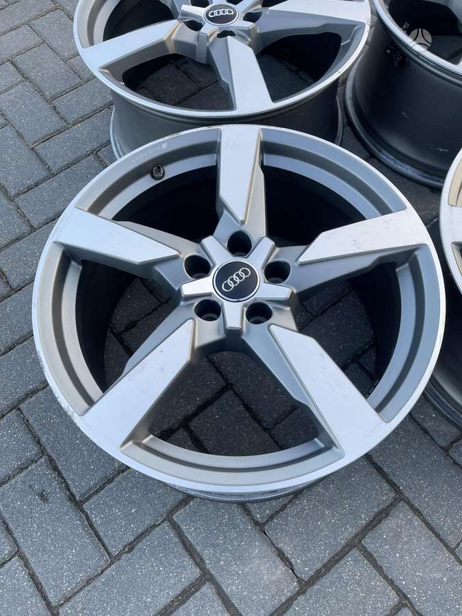 Speedline 3868, light alloy, R19
