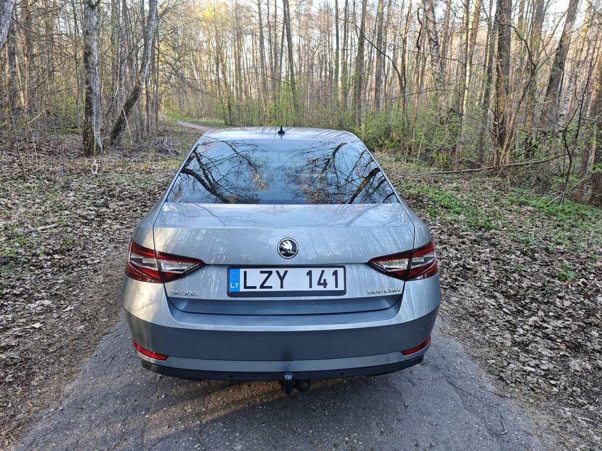 Škoda Superb - 7