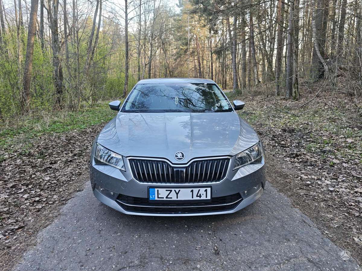 Škoda Superb - 8