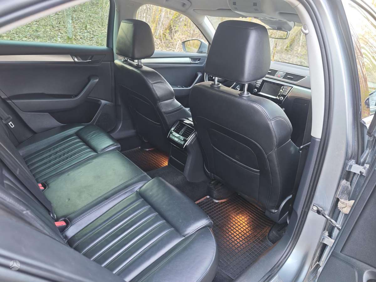 Skoda Superb, 2.0 l., hatchback