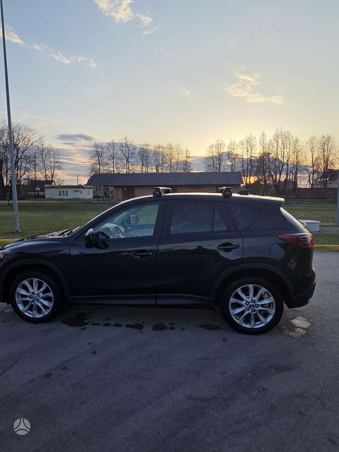 Mazda CX-5, 2.2 l., off-road / crossover