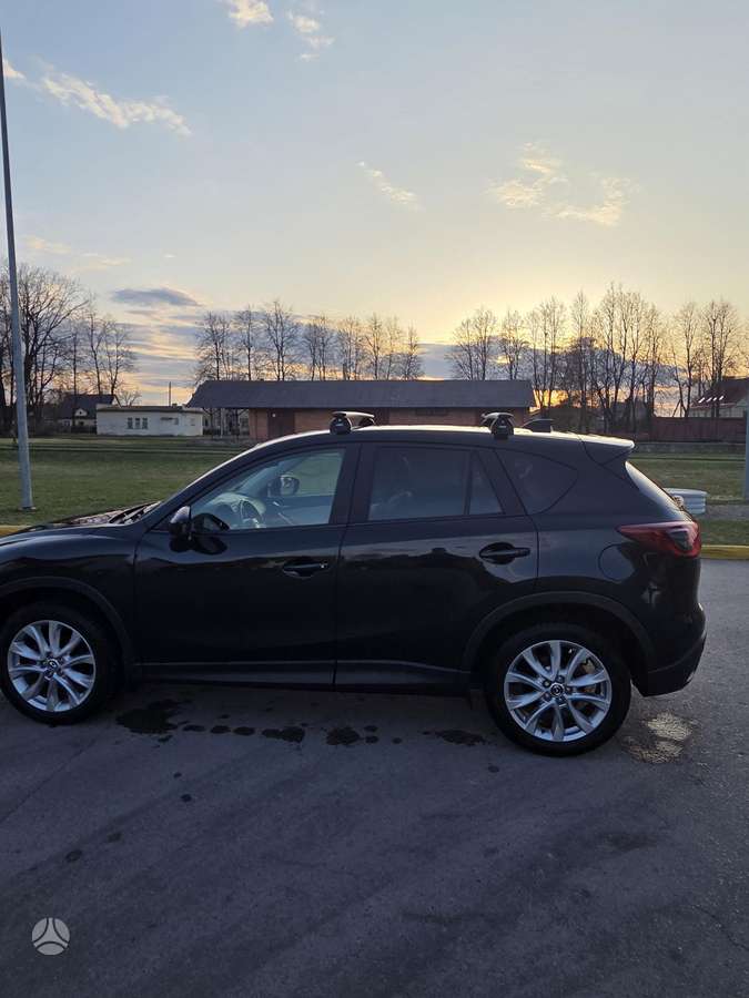 Mazda CX-5, 2.2 l., off-road / crossover